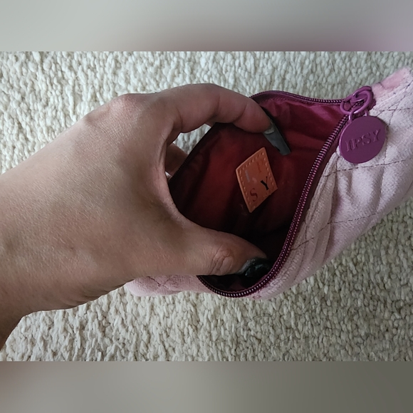 IPSY pink velvet makeup pouch - Picture 3 of 5